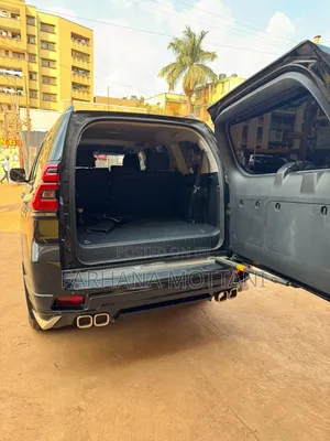 Toyota Land Cruiser Prado 2018 Gray
