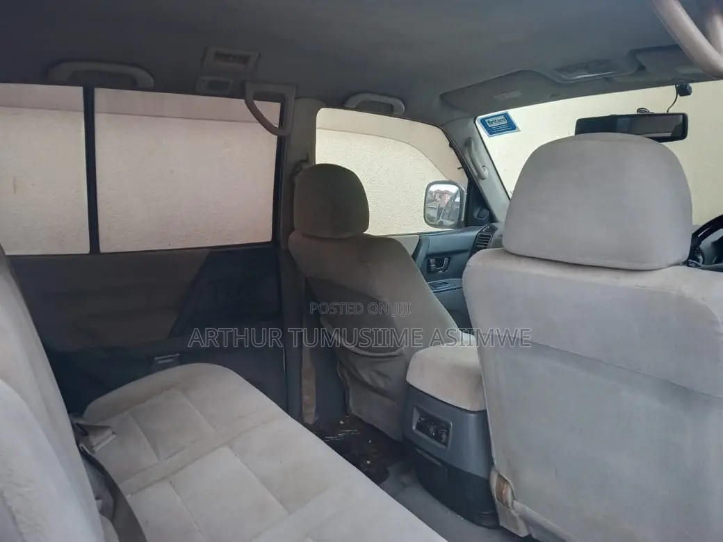 Mitsubishi Pajero 1999 White