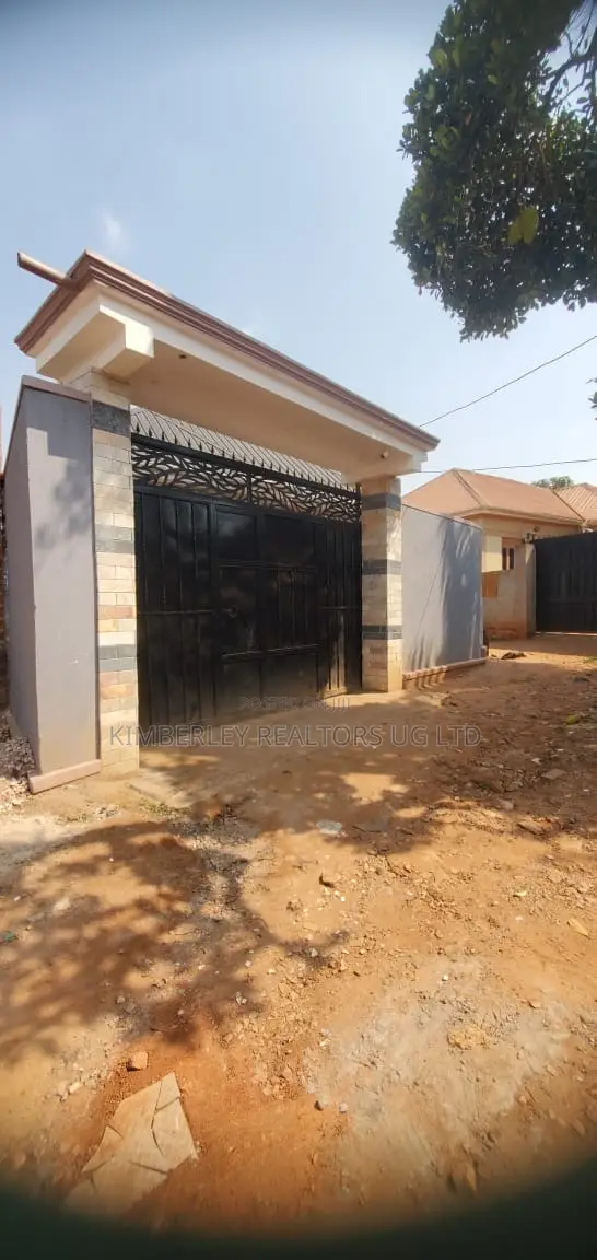 3bdrm House in Division A for sale