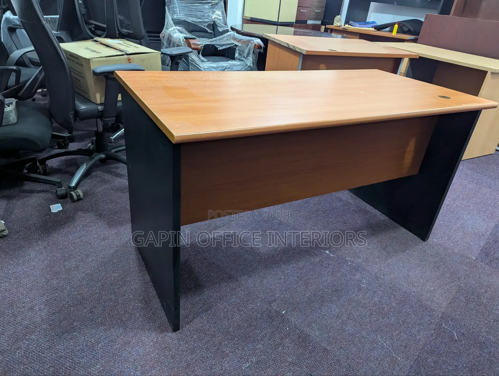 Office Table// Desk for Sale , 140cm With Fixed Drawers