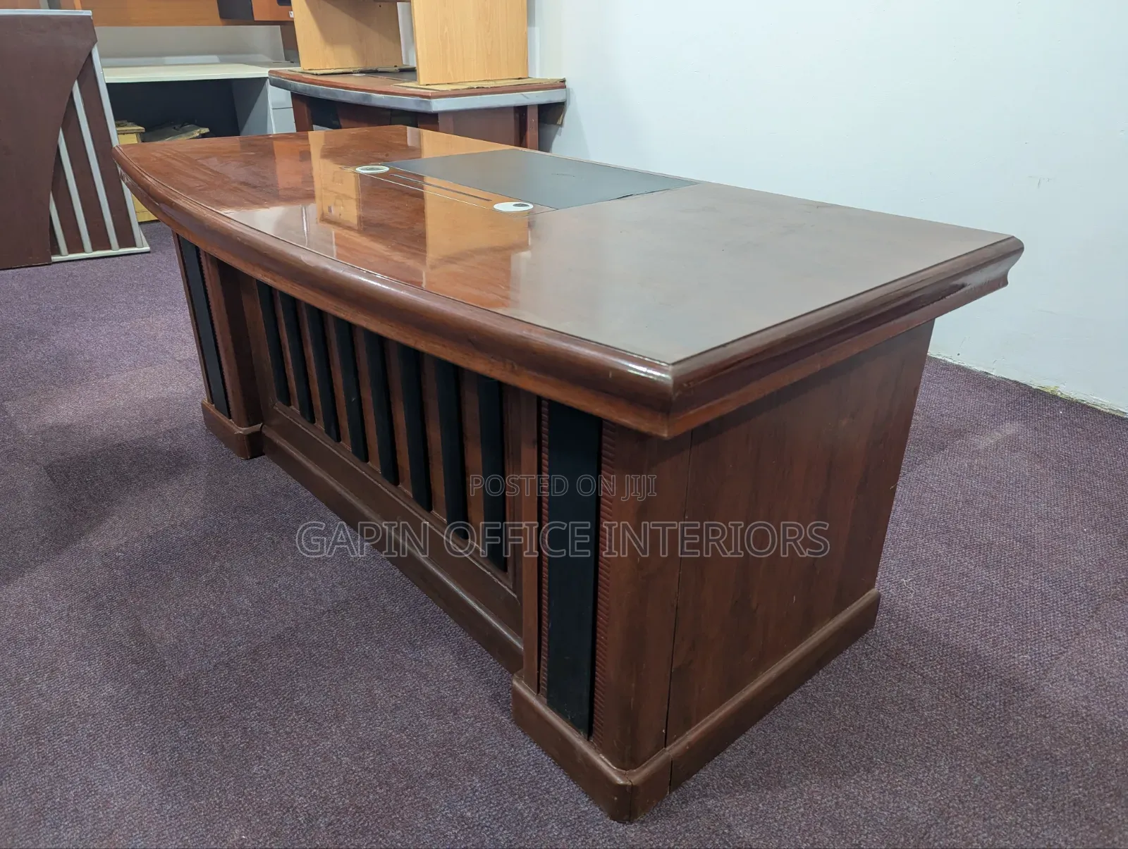 Office Furniture// Second Hand Executive Office Table of Size 180cm