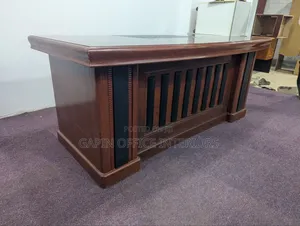 Office Furniture// Second Hand Executive Office Table of Size 180cm