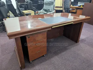 Office Furniture// Second Hand Executive Office Table of Size 180cm
