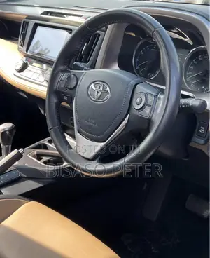 Toyota RAV4 2018 White