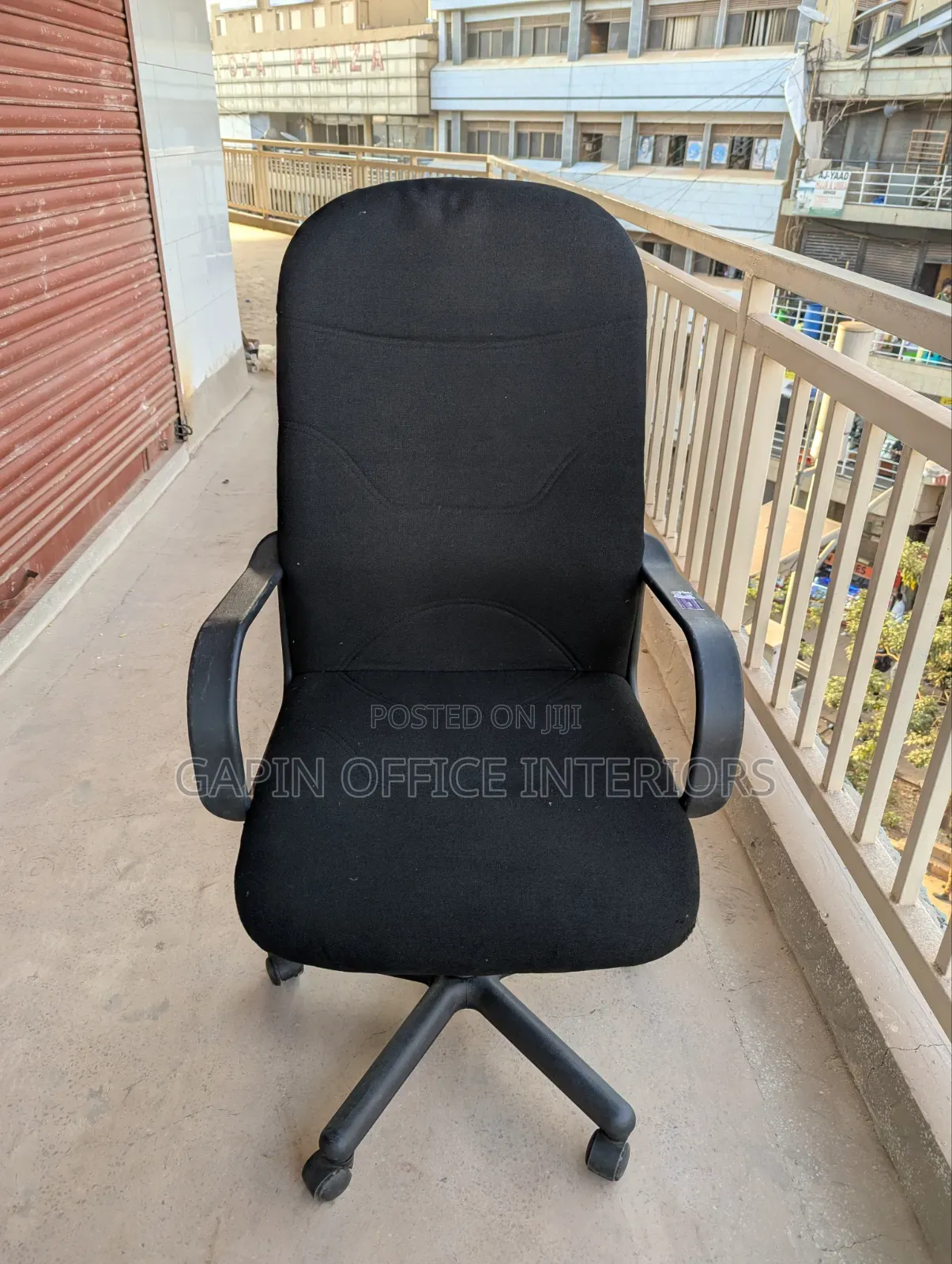 Second Hand Long Back Chair, Fabric, Cheap Offer