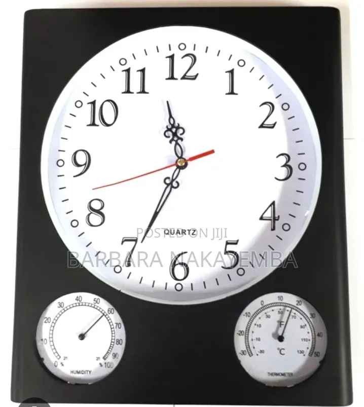 Quartz Clock With Thermometer and Barometer