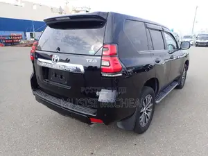 Toyota Land Cruiser Prado 2.8 2018 Black