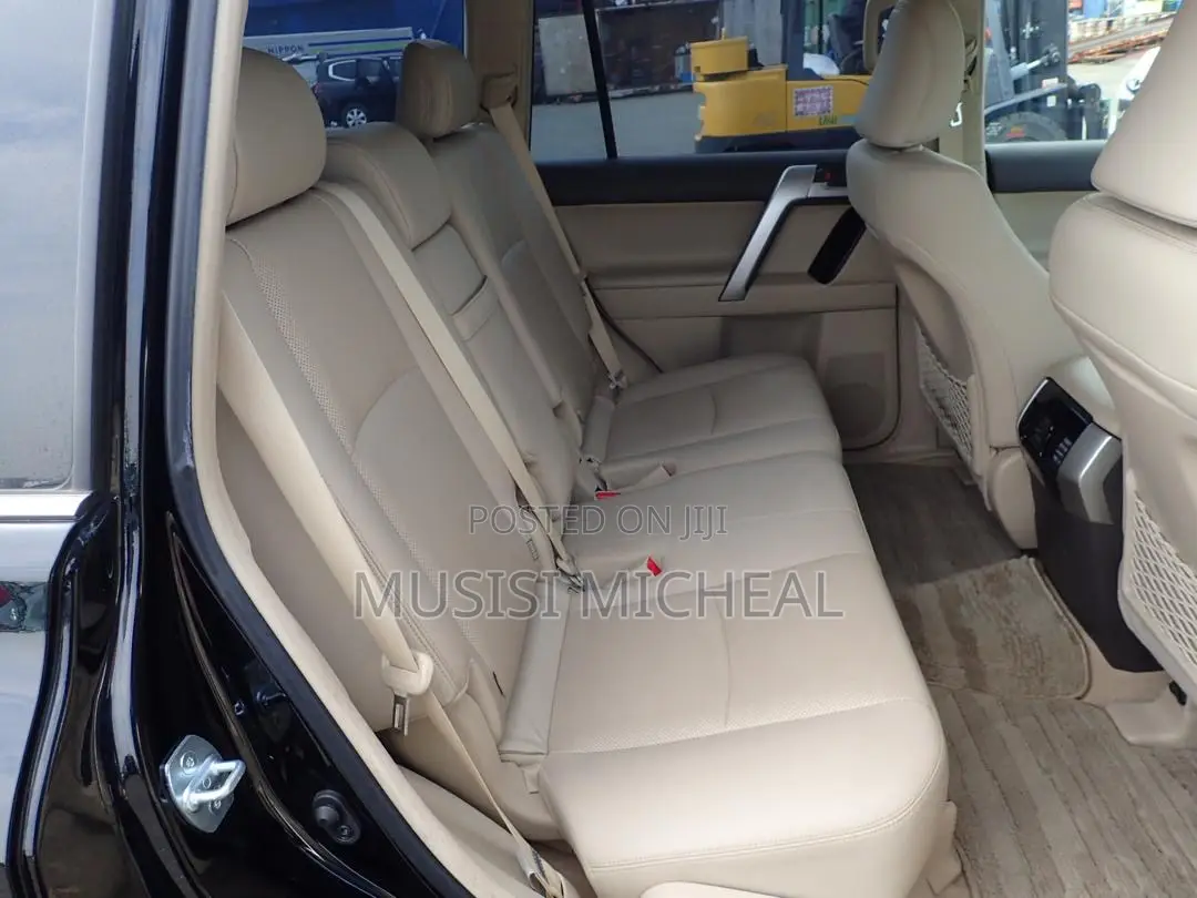 Toyota Land Cruiser Prado 2.8 2018 Black
