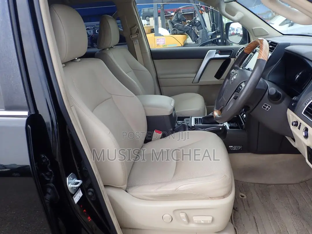 Toyota Land Cruiser Prado 2.8 2018 Black