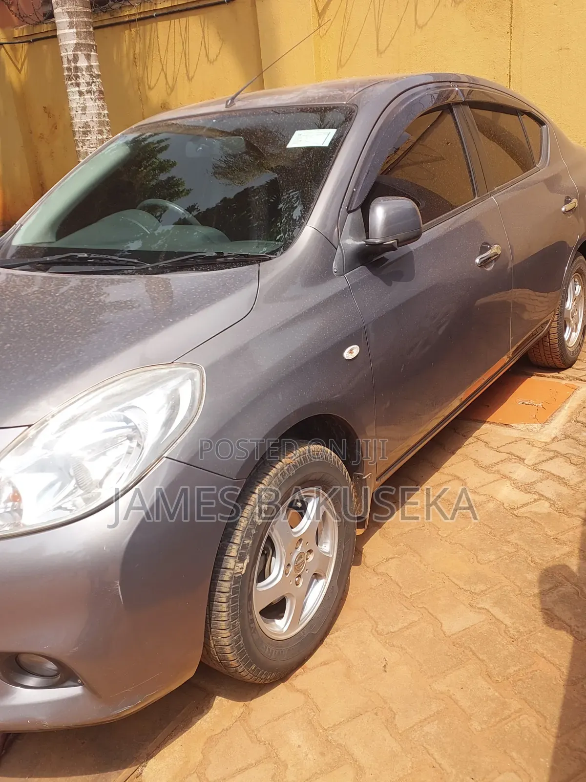 Nissan Latio 1.2 2012 Gray