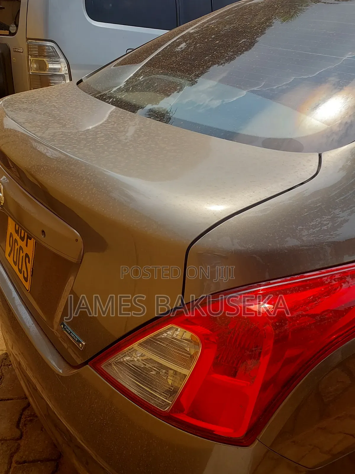 Nissan Latio 1.2 2012 Gray