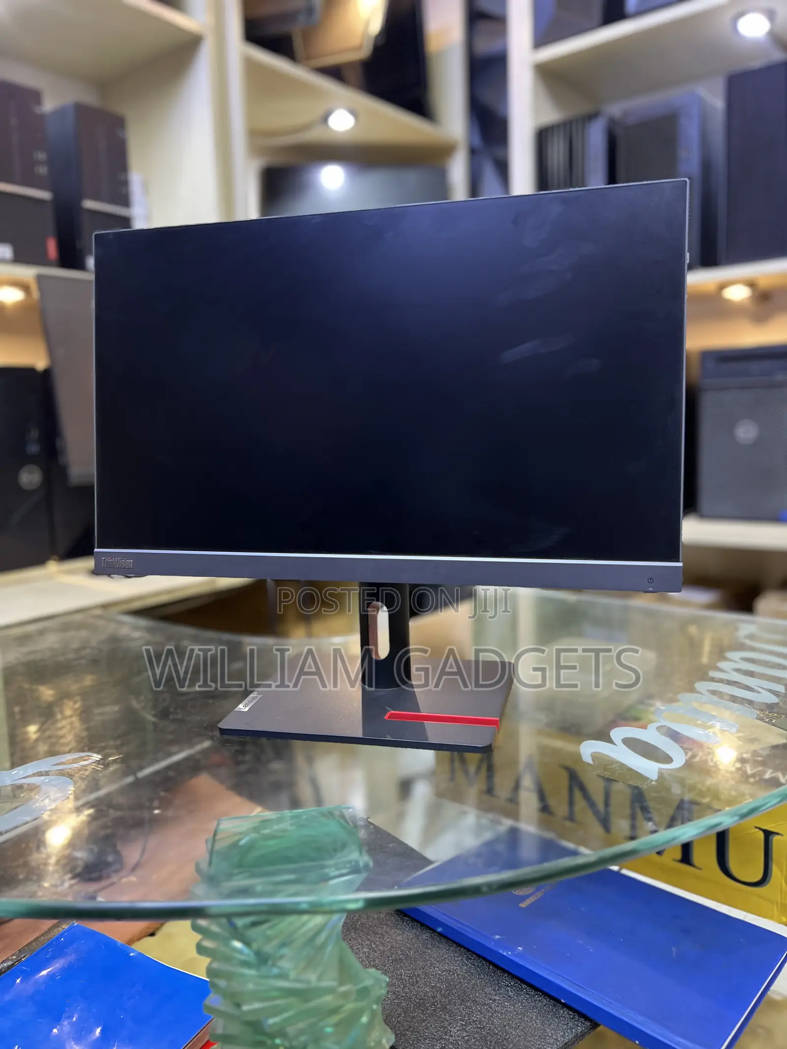 Lenovo 22 Inch Monitor IPS