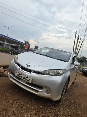 Toyota Wish 2010 Silver