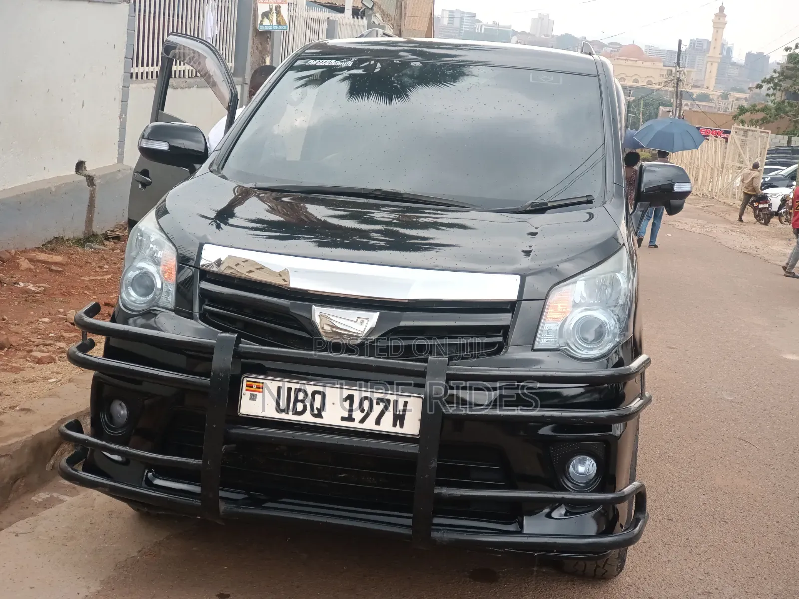 Toyota Noah 2010 Black
