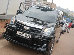 Toyota Noah 2010 Black