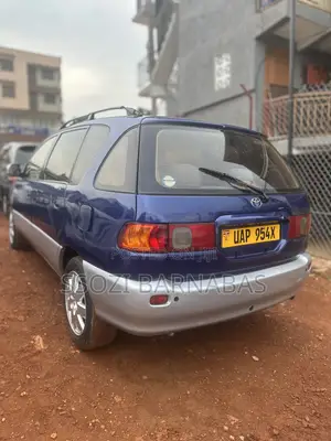 Toyota Ipsum 1998 Blue
