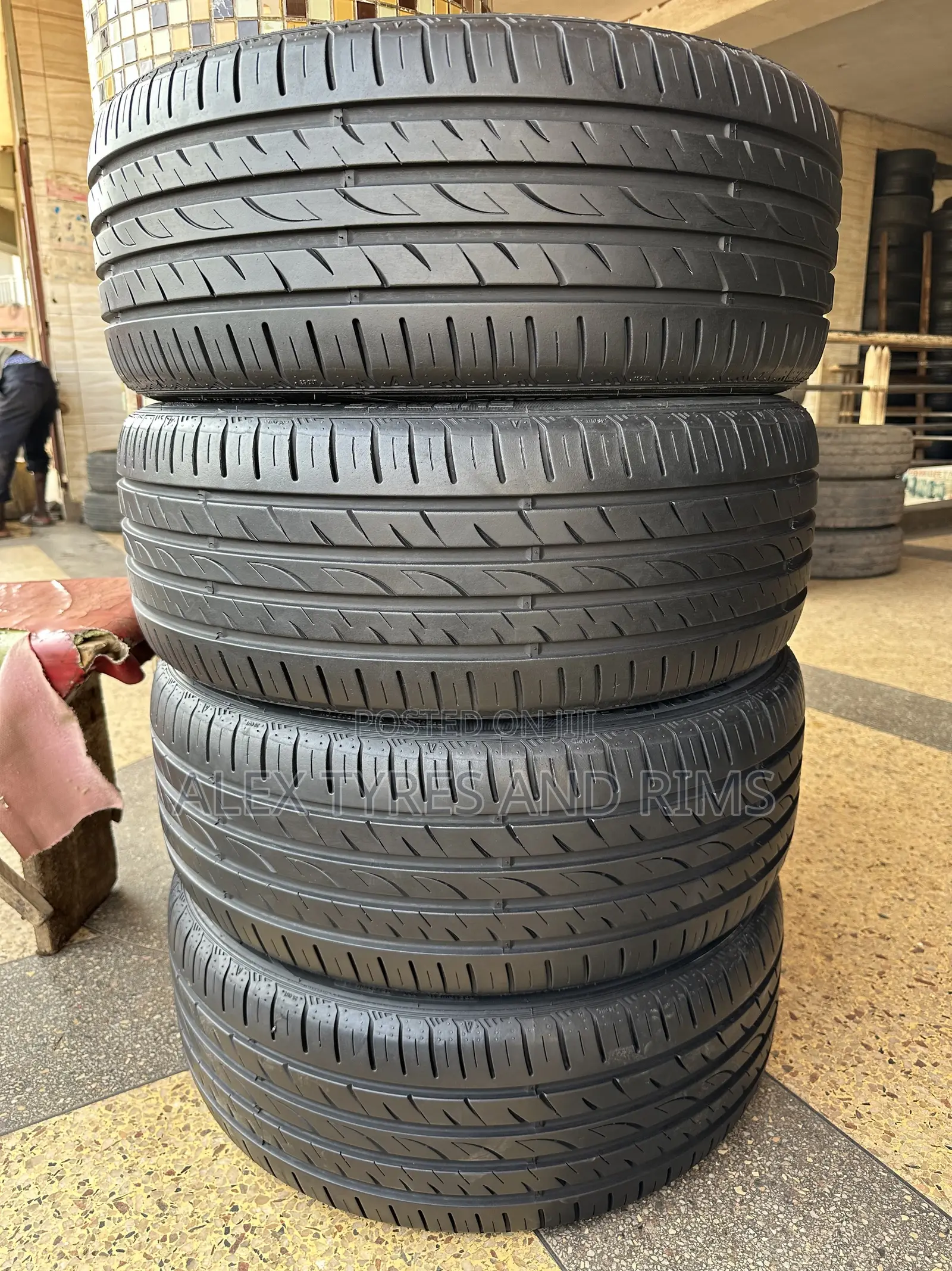 225/45r18 Roadstone Foreign Used Tyres