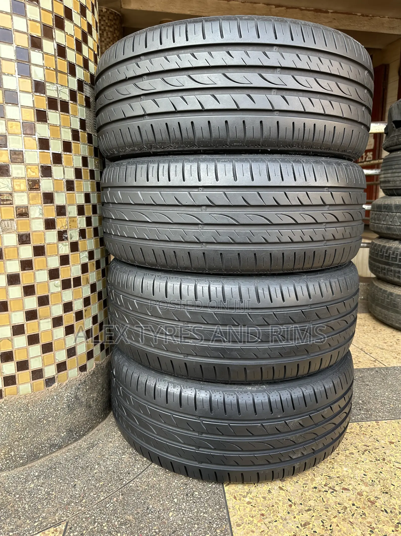 225/45r18 Roadstone Foreign Used Tyres