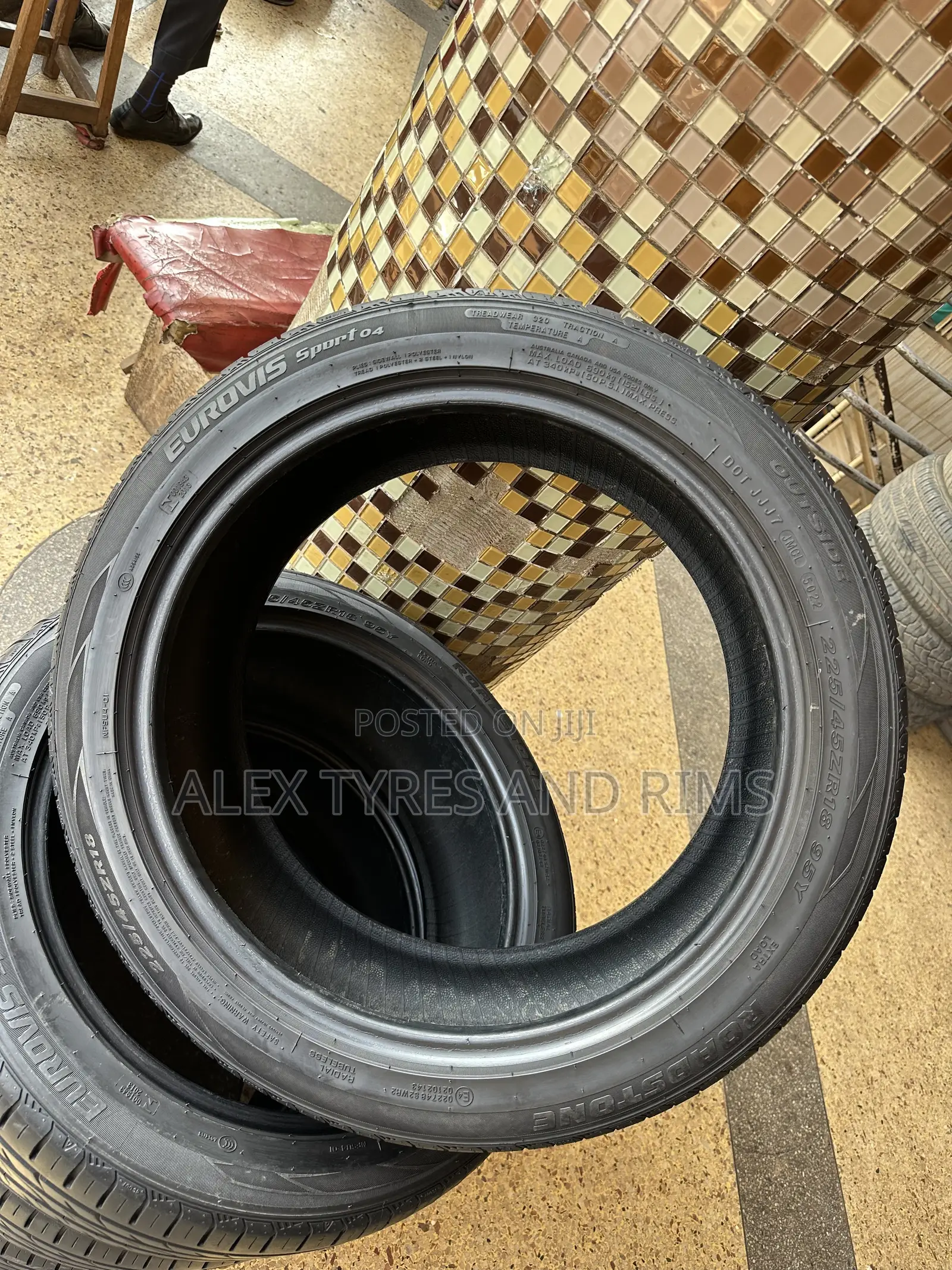 225/45r18 Roadstone Foreign Used Tyres