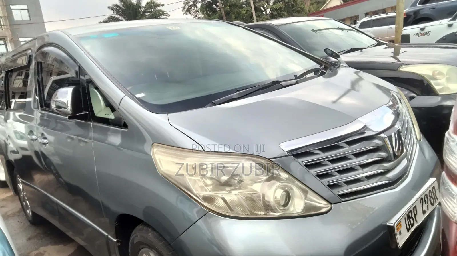 Toyota Alphard 2010 Gray