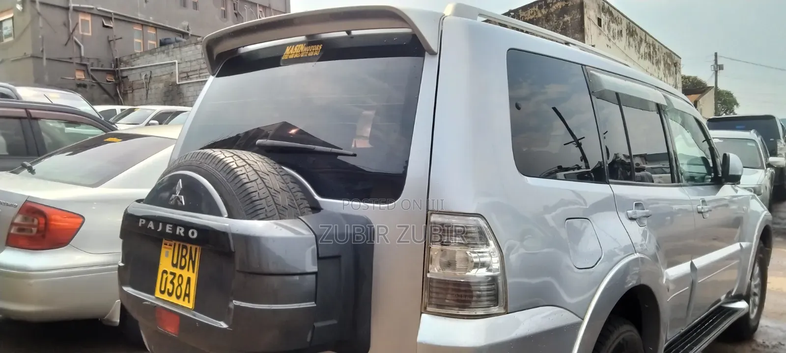 Mitsubishi Pajero 2010 Silver