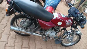Bajaj Boxer 2019 Red