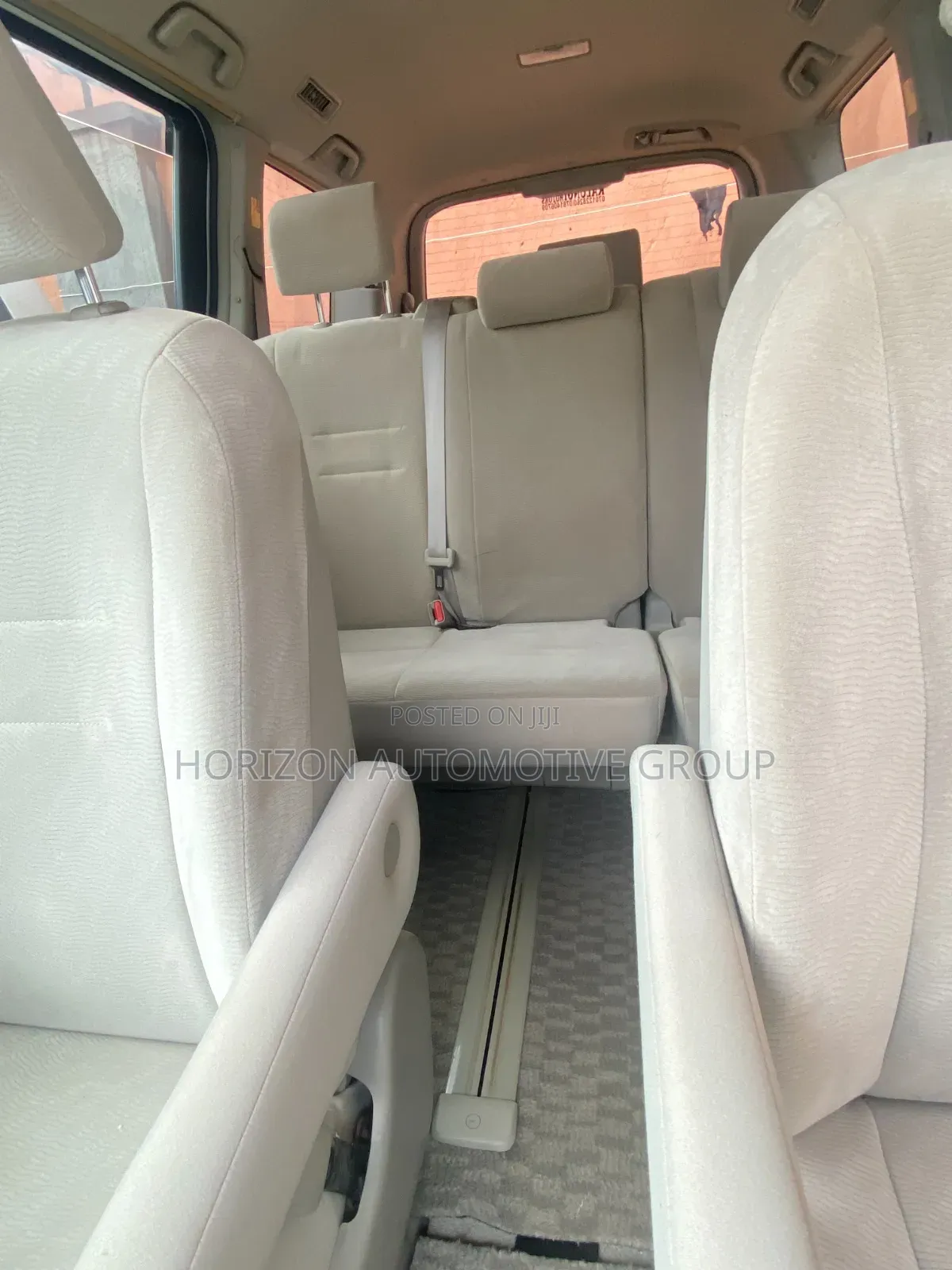 Toyota Noah 2011 White