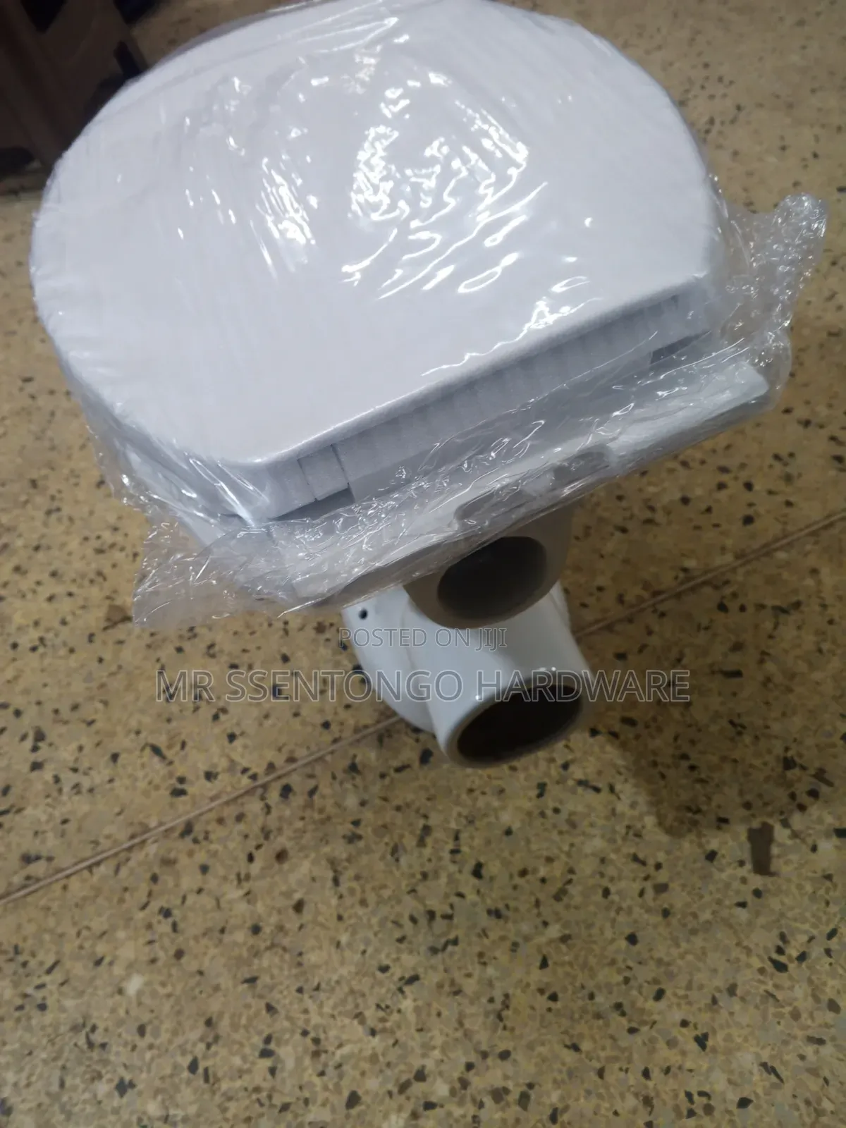 Toilet Seat With Seat Cover P or S/ Good Quality ( All Types)