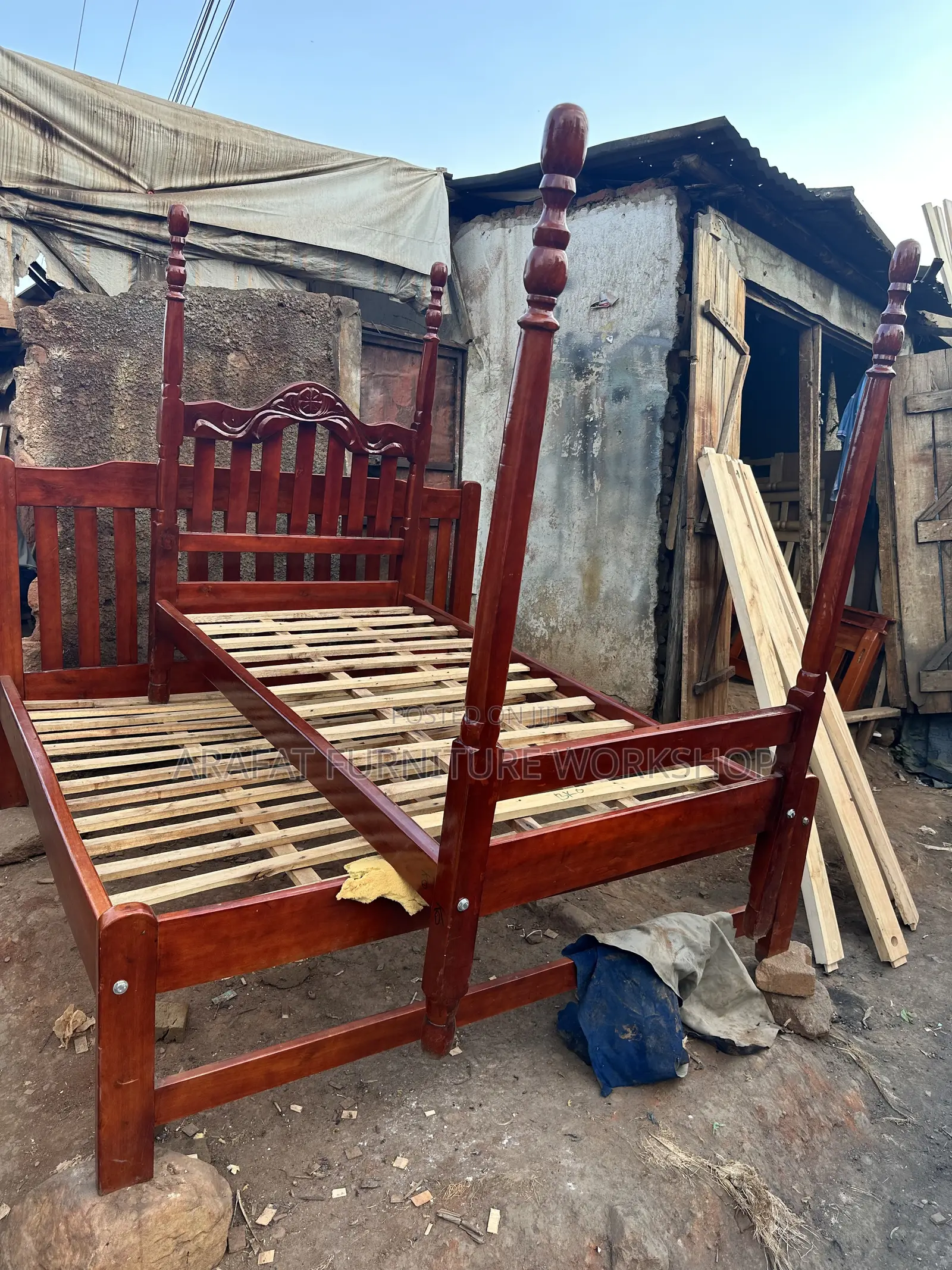 Solid Poland Bed