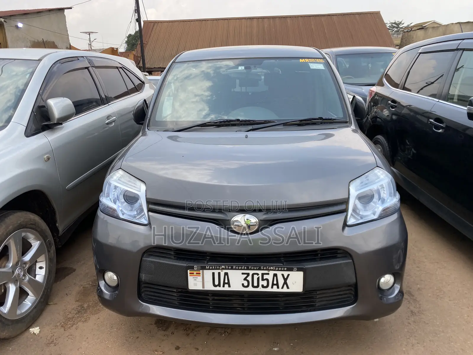 Toyota Sienta 2016 Gray