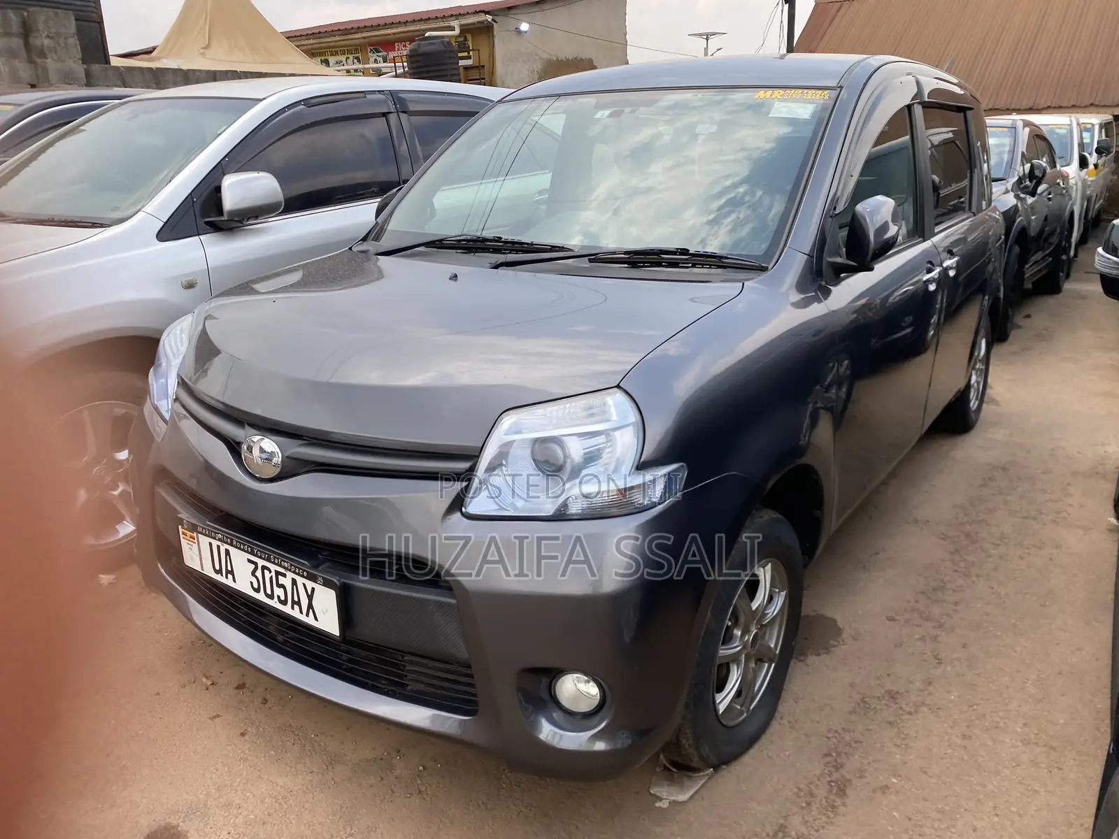Toyota Sienta 2016 Gray
