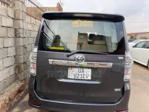 Toyota Noah 2015 Black
