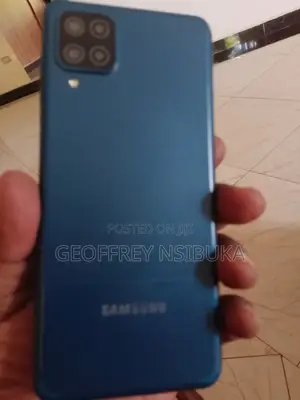 Samsung Galaxy A12 32 GB Blue