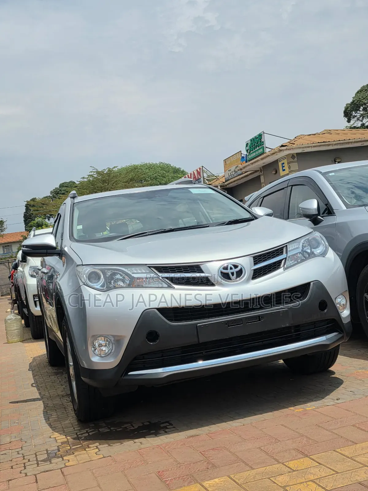 Toyota RAV4 Limited 4dr SUV AWD (2.5L 4cyl 6A) 2015 Silver