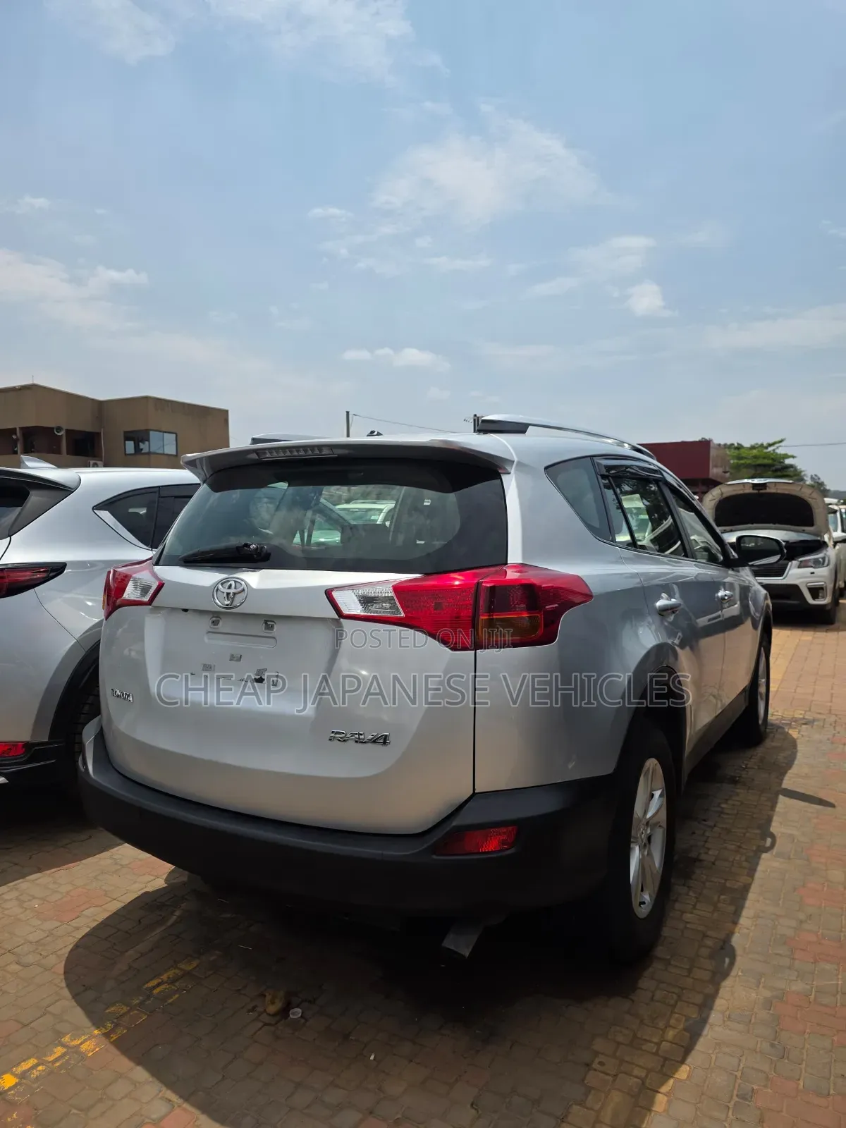 Toyota RAV4 Limited 4dr SUV AWD (2.5L 4cyl 6A) 2015 Silver
