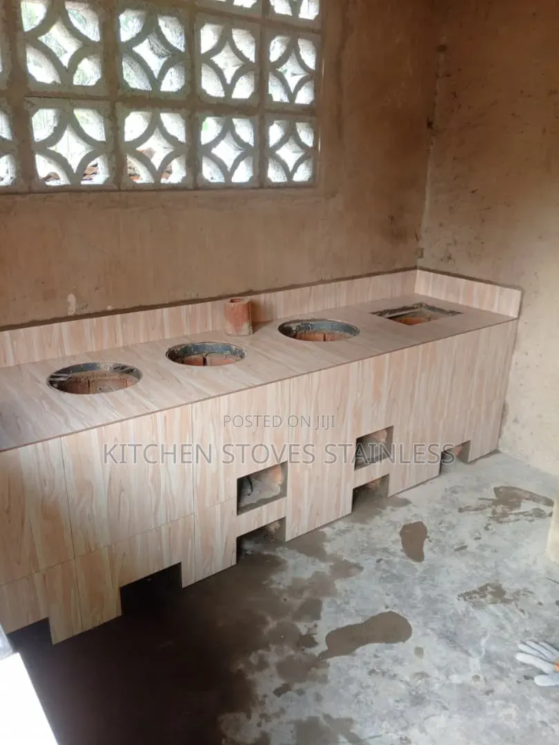 Built Energy Saving Stove With a Roasting Grill