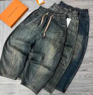 Loose-Fit Denim Jeans
