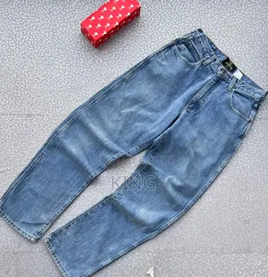Multi Baggy or Relaxed-Fit Jeans