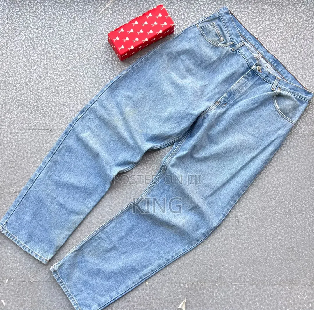 Multi Baggy or Relaxed-Fit Jeans
