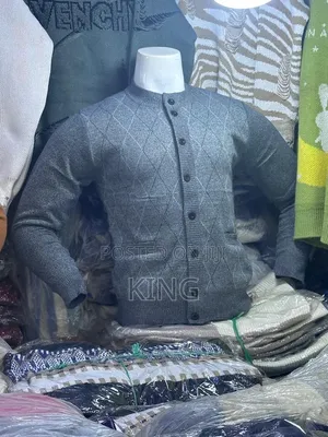 V-Neck Button-Down Knitwear Sweater/Jacket