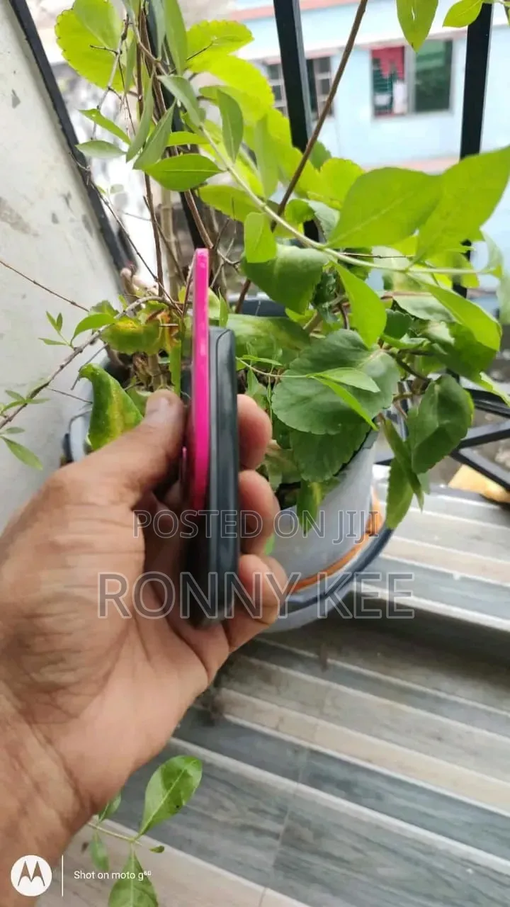 New Nokia 2220 slide Red