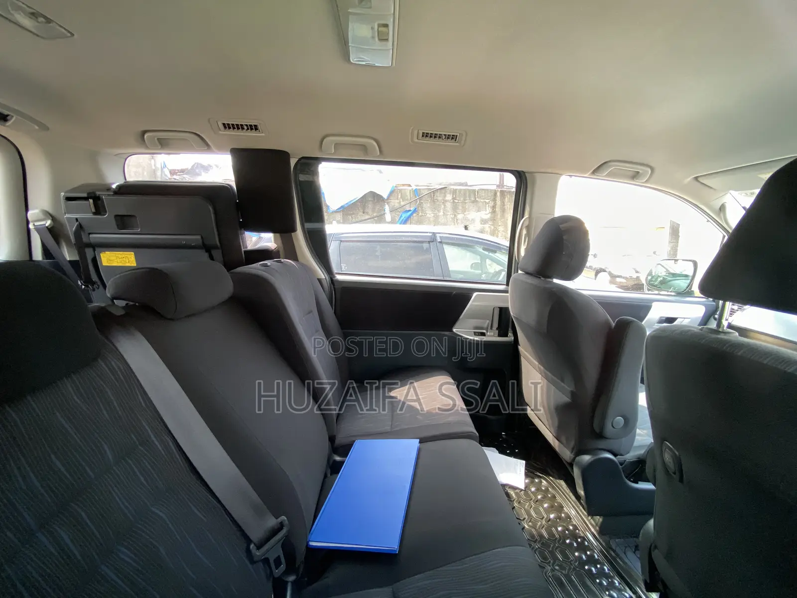 Toyota Noah 2015 White
