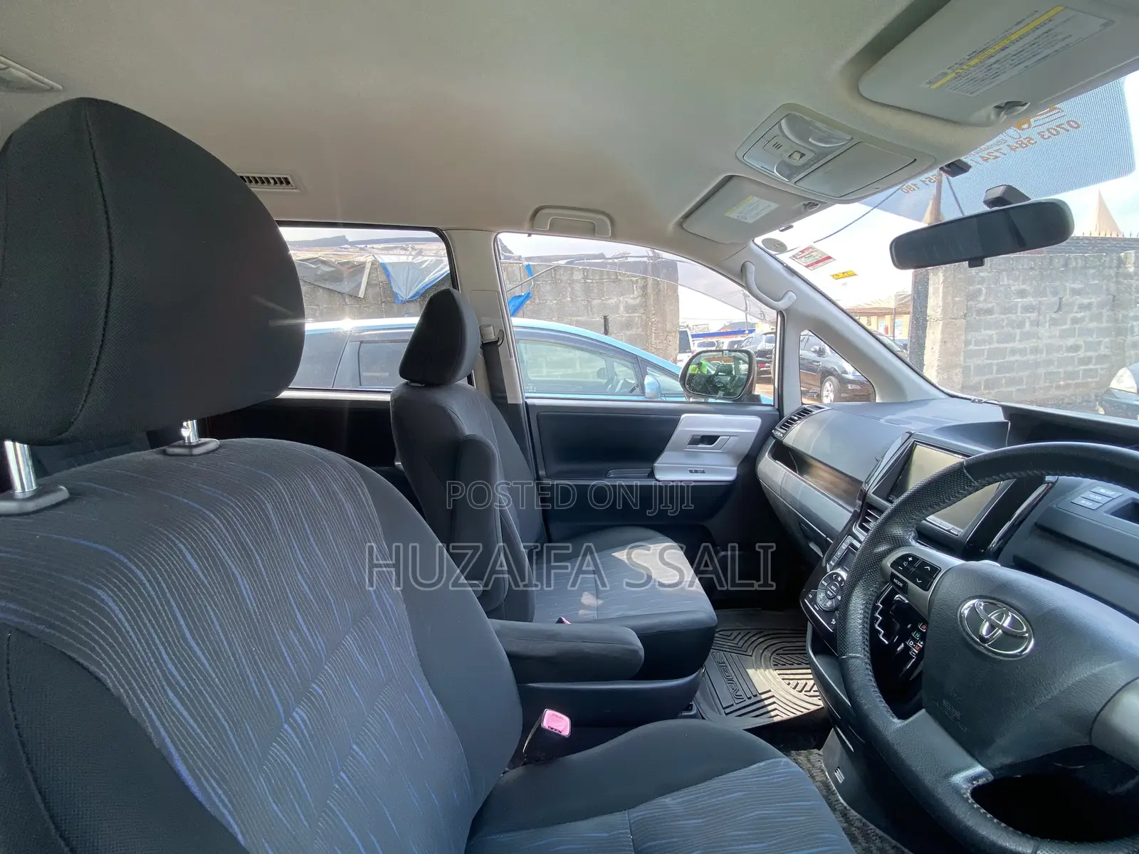 Toyota Noah 2015 White