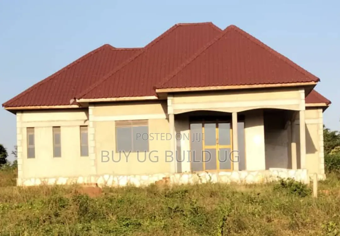 4bdrm Bungalow in Gayaza Bugema, Division B for sale