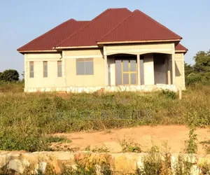 4bdrm Bungalow in Gayaza Bugema, Division B for sale
