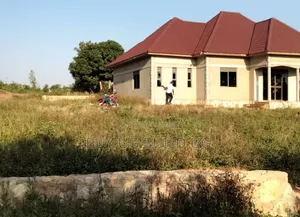 4bdrm Bungalow in Gayaza Bugema, Division B for sale