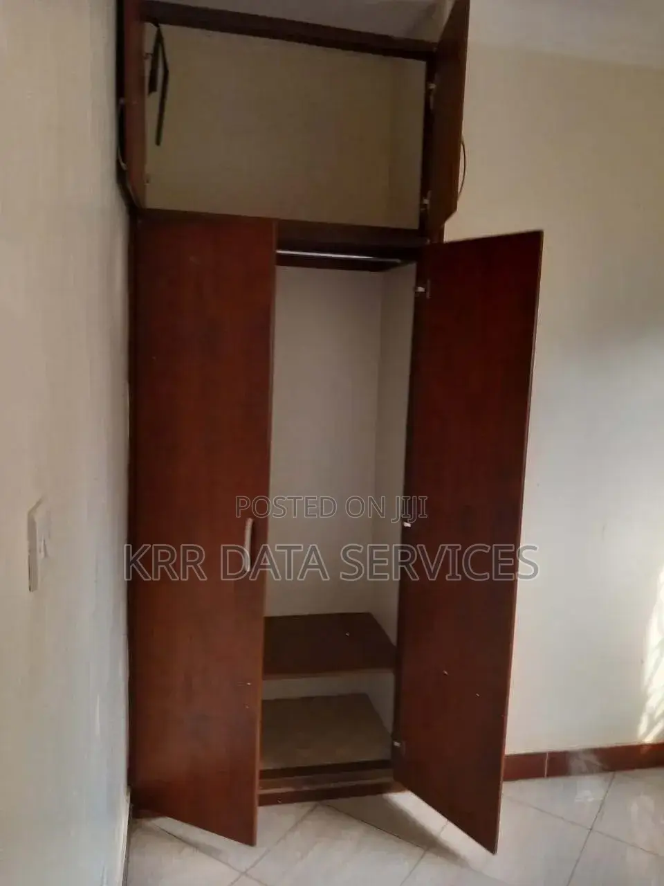 3bdrm Block of Flats in Rk Apartments, Central Division for rent