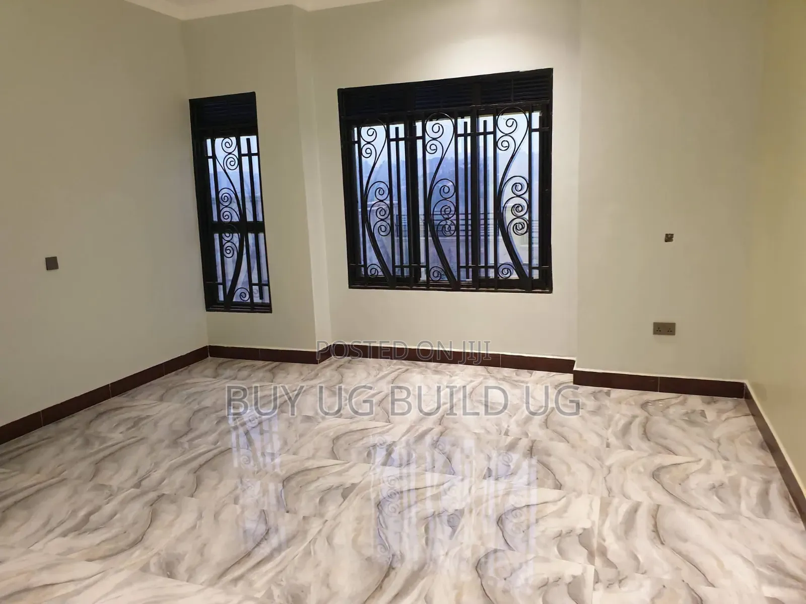 3bdrm Bungalow in Seeta-Namilyango Rd, Goma for sale