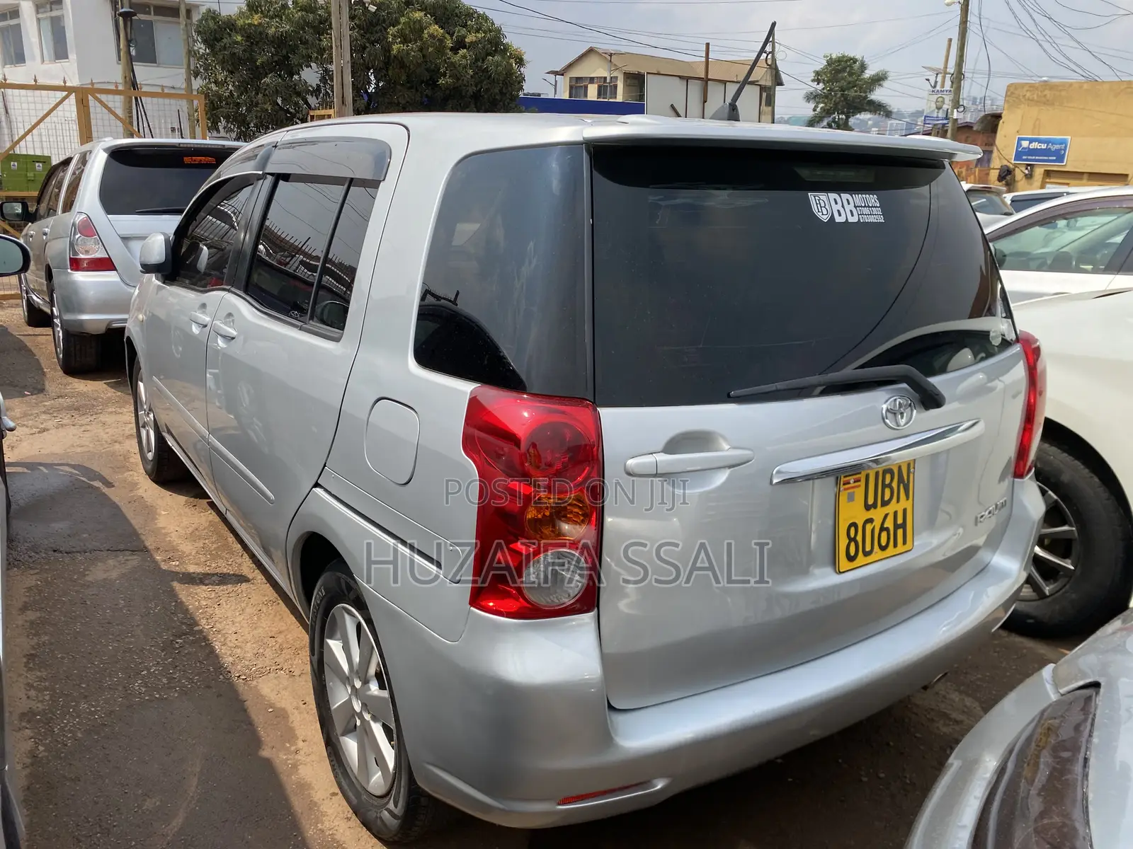 Toyota Raum 2011 Silver