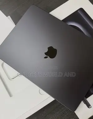 New Laptop Apple MacBook Pro 16GB Apple M5 SSD 512GB